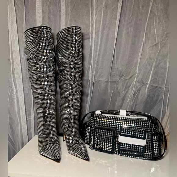 Michael Kors Dawn Silver studded Heeled Boots - Picture 13 of 16